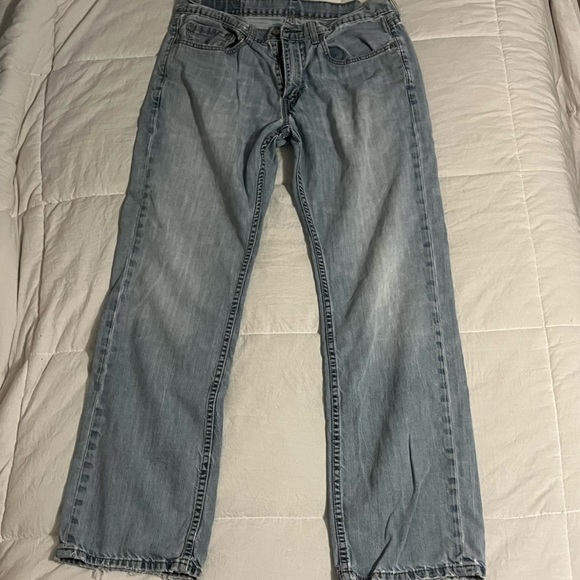 Levi Jeans - Picture 2 of 5